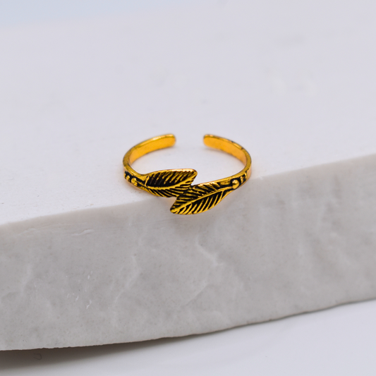 Bague modèle Feather Ring en or support