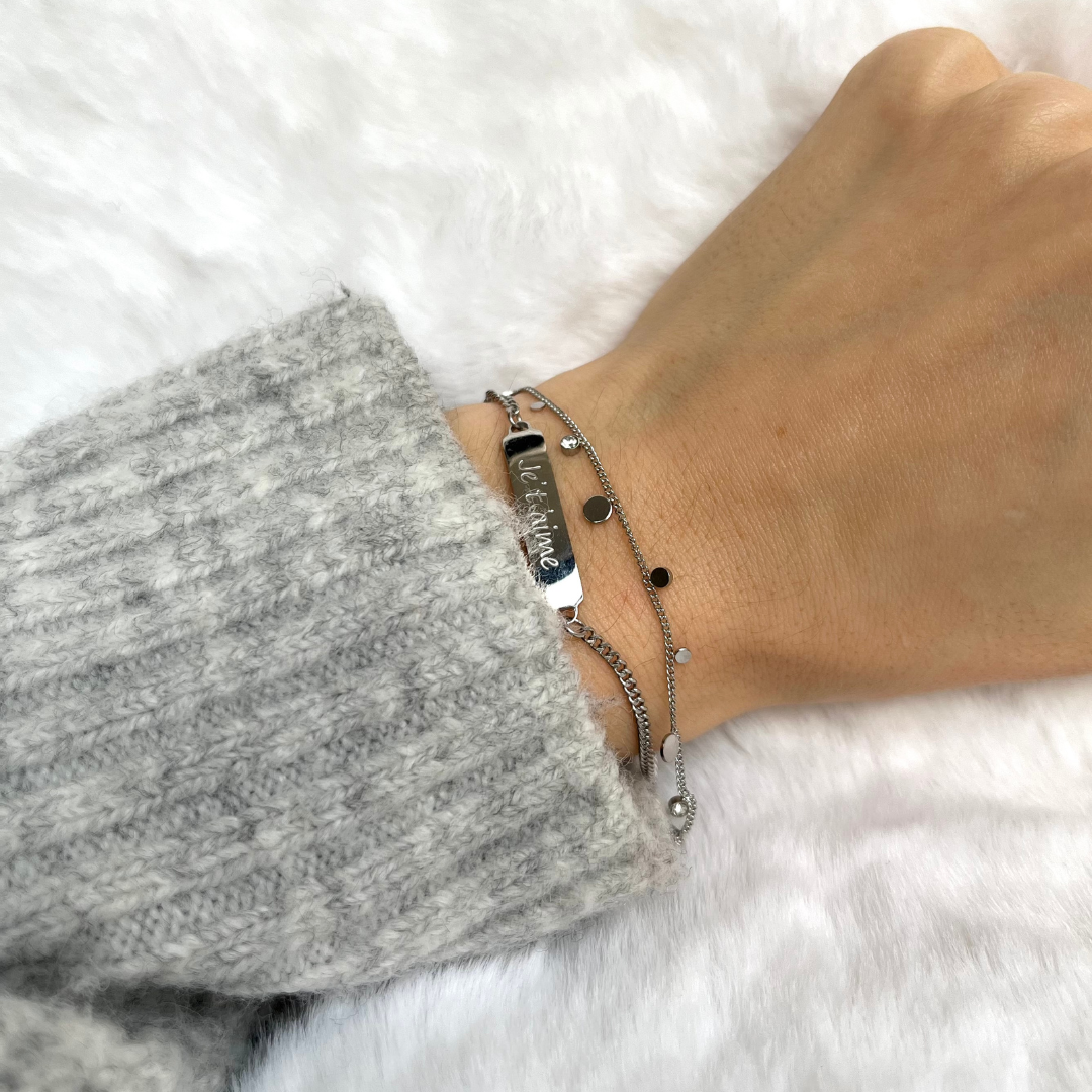 Bracelet modèle Je t'aime Bracelet en argent porté
