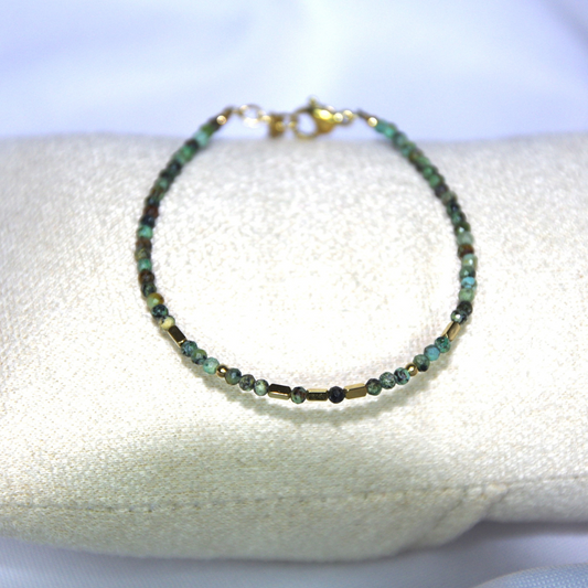 Bracelet modèle Precious Stone sur présentoir