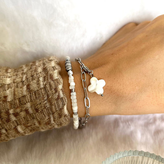 Charms modèle shamerock charms en argent porté