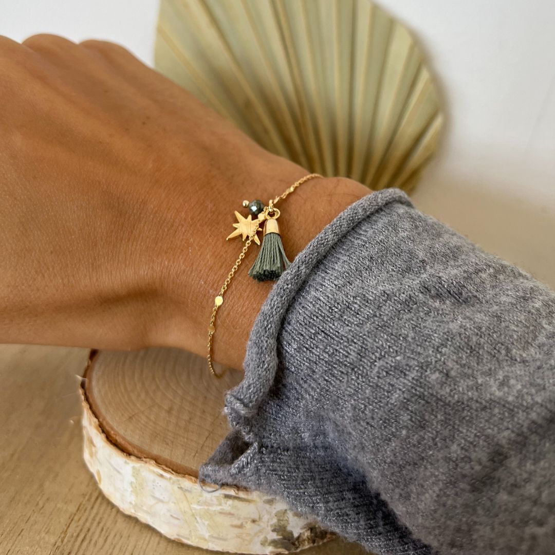 Bracelet modèle spark bracelet en or porté
