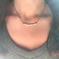 Collier modèle dots necklace en argent et perles  porté